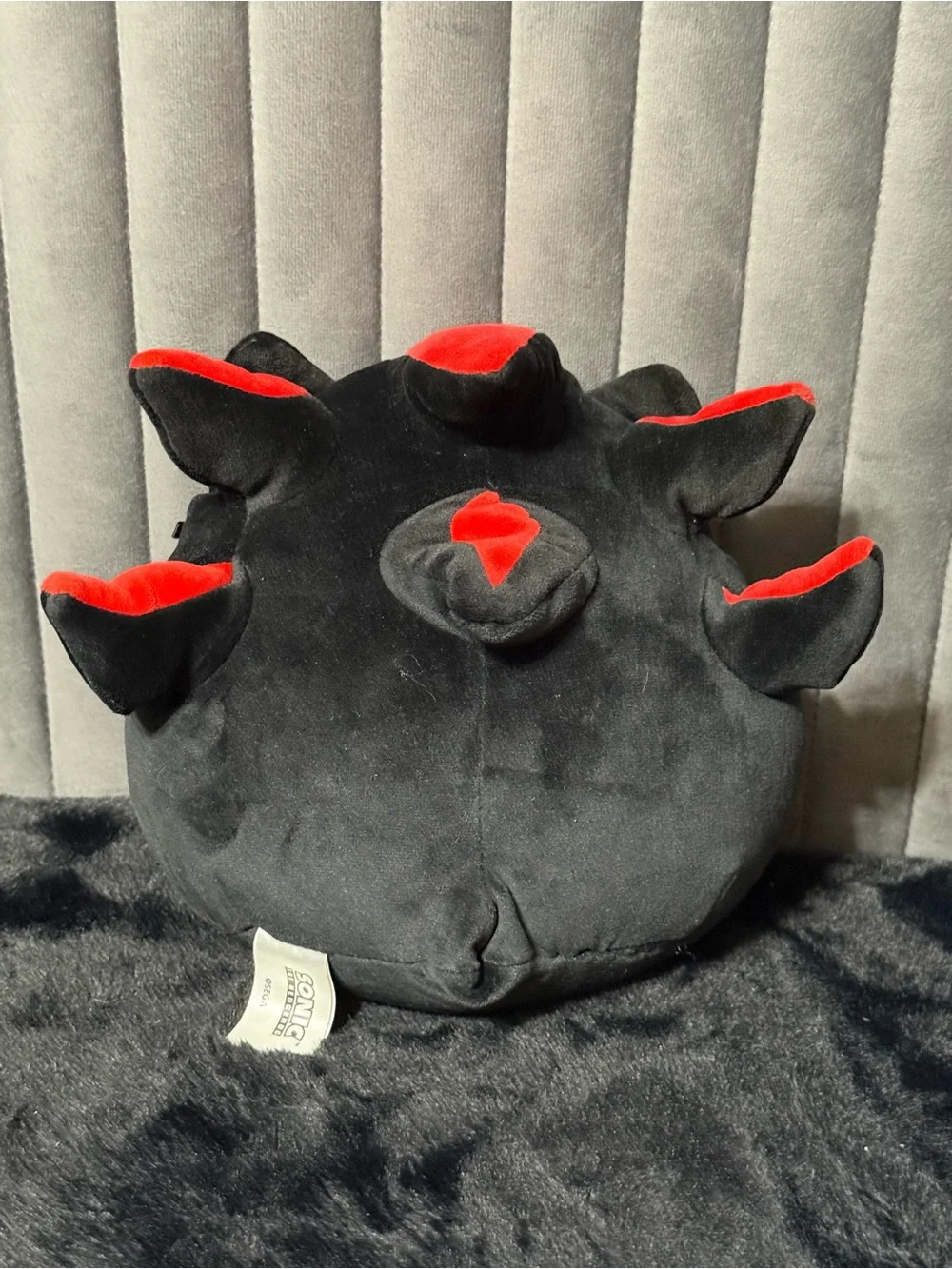 Squishmallow Sonic the Hedgehog Shadow Plush Pillow Black Red Sega Cushion - Picture 2 of 2